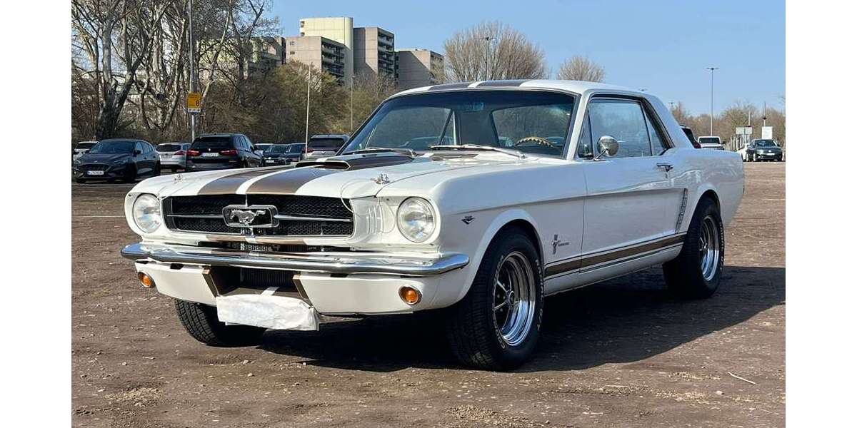 Ford Mustang 95.440 km 40.000 &euro; Köln 50859