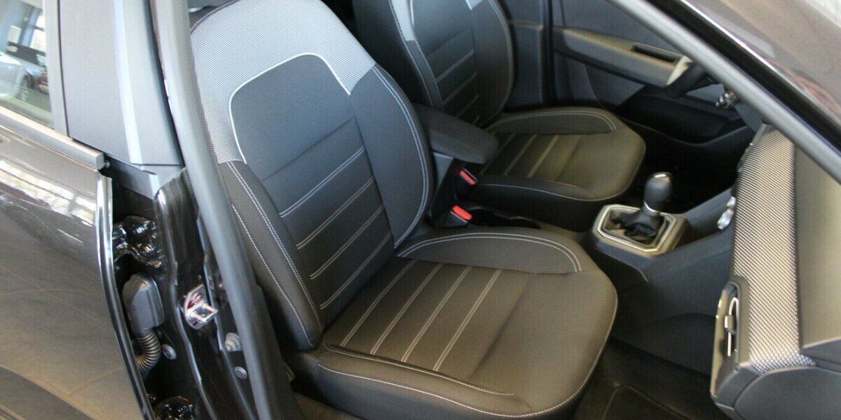 Dacia Logan LimS5 1.0 SCe 65 Aut. 15.390 km 15.980 &euro; Euskirchen 53881