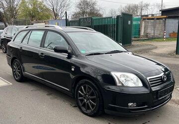 Toyota Avensis 260.000 km 1.800 &euro; Köln 50739