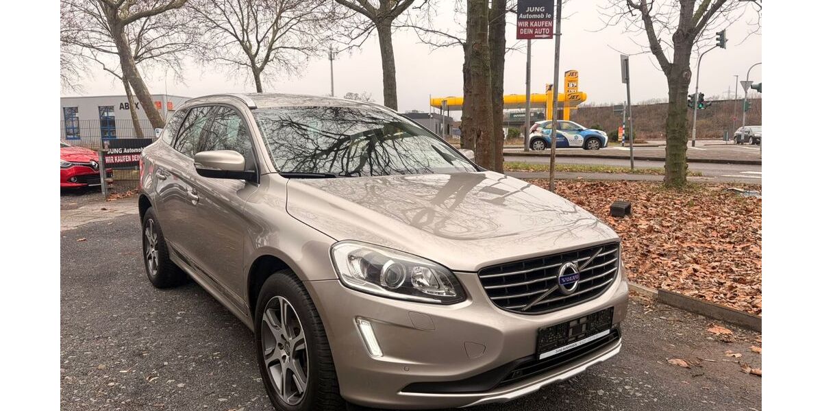 Volvo XC60 84.000 km 19.999 &euro; Köln 51107
