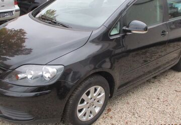 VW Golf 210.000 km 3.950 &euro; Bonn 53127