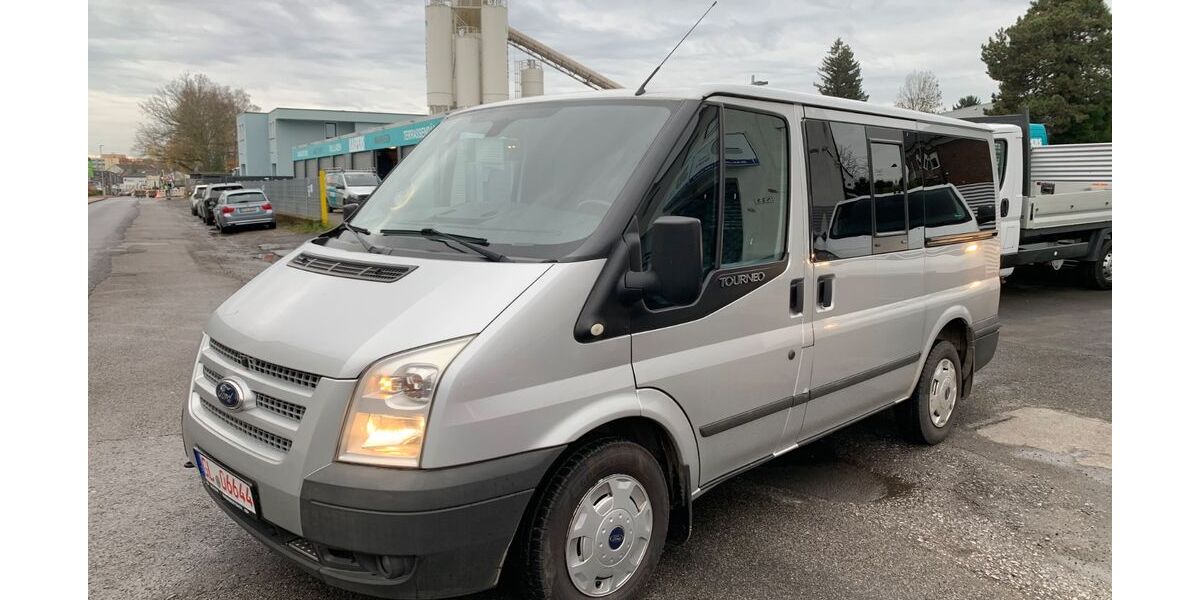 Ford Tourneo 123.800 km 14.999 &euro; Bergisch Gladbach 51465