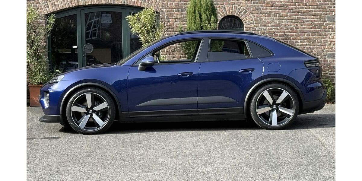 Porsche Macan 9.300 km 84.790 &euro; Frechen (bei Köln) 50226