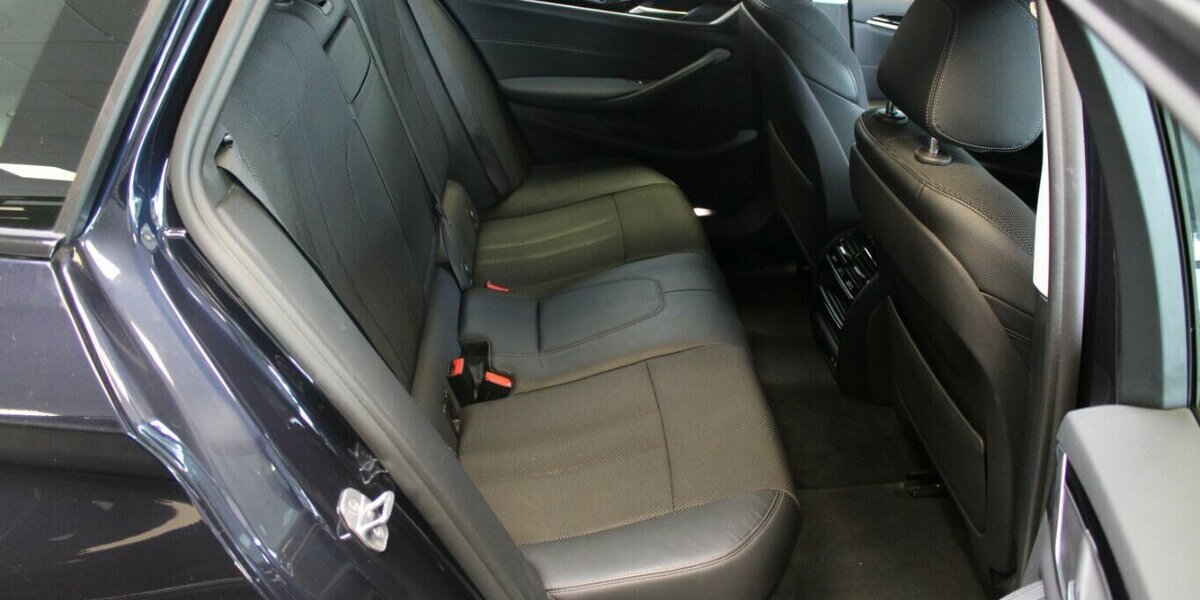 BMW 530D xDrive Touring Aut. Sport Line 129.563 km 26.980 &euro; Euskirchen 53881