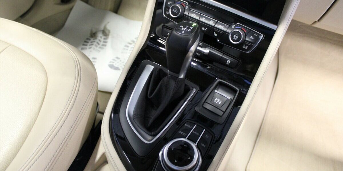 BMW 220 Active Tourer xDrive Aut. Luxury Line 83.700 km 16.980 &euro; Euskirchen 53881