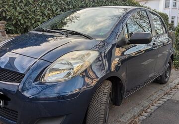 Toyota Yaris 169.900 km 3.150 &euro; Bonn 53179