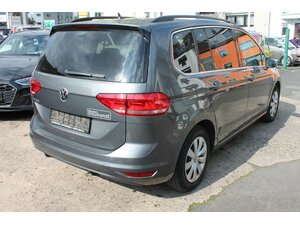 VW Touran 1,6 TDi DSG Comfort Navi 7-Sitz 1.Hd Scheck 216.000 km 12.100 &euro; Bonn 53225