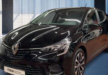 Renault Clio 30.081 km 14.920 &euro; Köln 50939