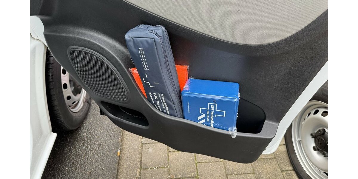 Renault Trafic L2H1 N1 Sth Regale/Schraubst EU6 GARANTIE 55.000 km 19.000 &euro; Erftstadt 50374