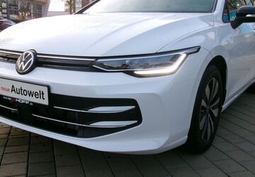 VW Golf 13.300 km 27.875 &euro; Sankt Augustin 53757