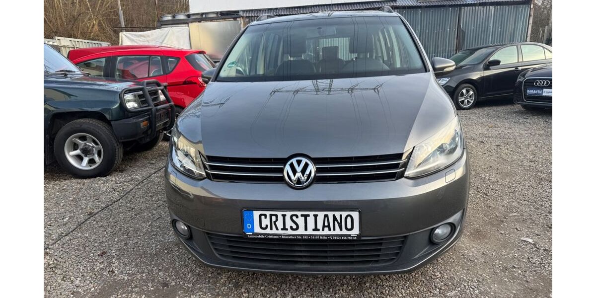 VW Touran 240.000 km 4.999 &euro; Köln 51107