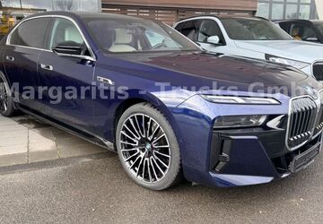 BMW M760 12.800 km 115.990 &euro; Köln Rodenkirchen 50996