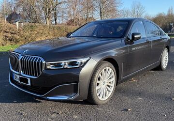 BMW 750 125.000 km 47.790 &euro; Köln 50859