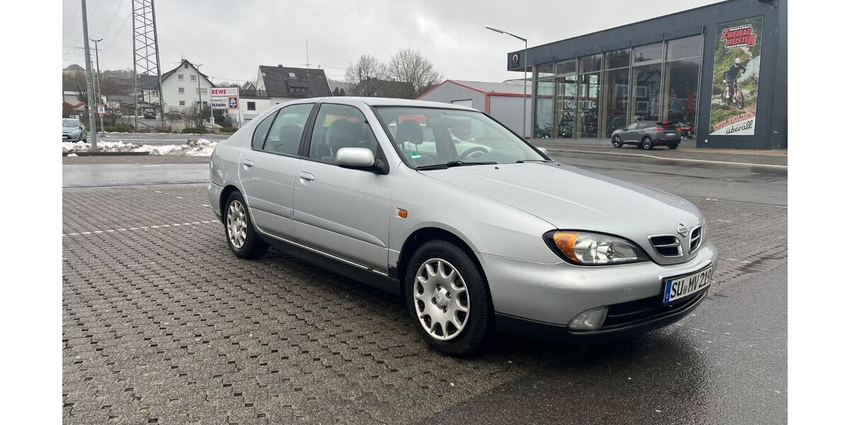 Nissan Primera 182.000 km 2.199 &euro; Ruppichteroth 53809