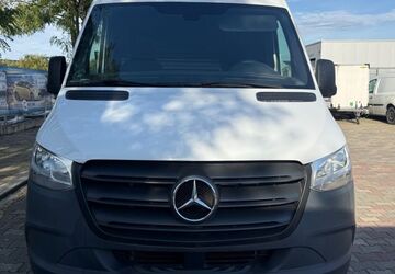 Mercedes-Benz Sprinter 29.938 km 32.999 &euro; Köln 51107