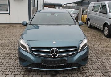 Mercedes-Benz A 180 135.914 km 8.950 &euro; Euskirchen 53879