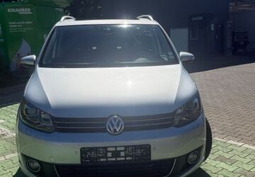 VW Touran 176.000 km 11.499 &euro; Bonn 53225