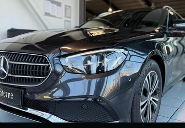 Mercedes-Benz E 200 49.800 km 35.750 &euro; Köln-Deutz 51105