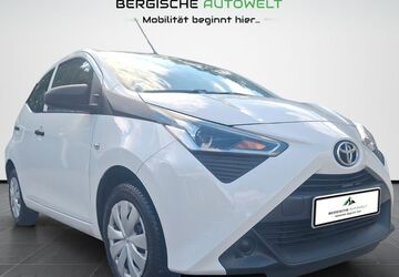Toyota Aygo (X) 69.539 km 8.980 &euro; Bergisch Gladbach 51469