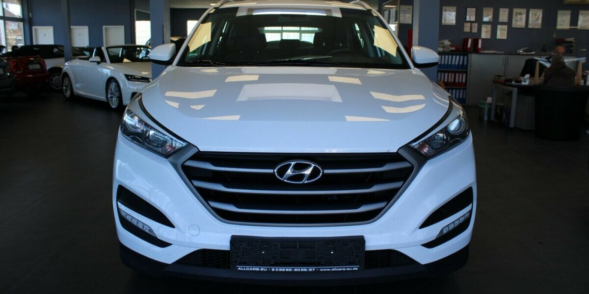 Hyundai Tucson Blue 1.6 GDI 2WD - Navi - 111.482 km 12.980 &euro; Euskirchen 53881
