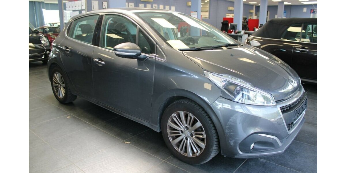 Peugeot 208 Blue-HDi 120 Allure 135.620 km 7.980 &euro; Euskirchen 53881