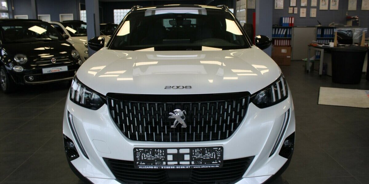 Peugeot 2008 PureTech 130 GT 70.903 km 15.980 &euro; Euskirchen 53881