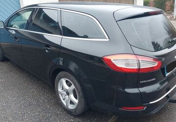 Ford Mondeo 145.000 km 9.000 &euro; Köln 50677