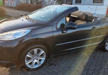 Peugeot 207 108.000 km 4.500 &euro; Siegburg 53721