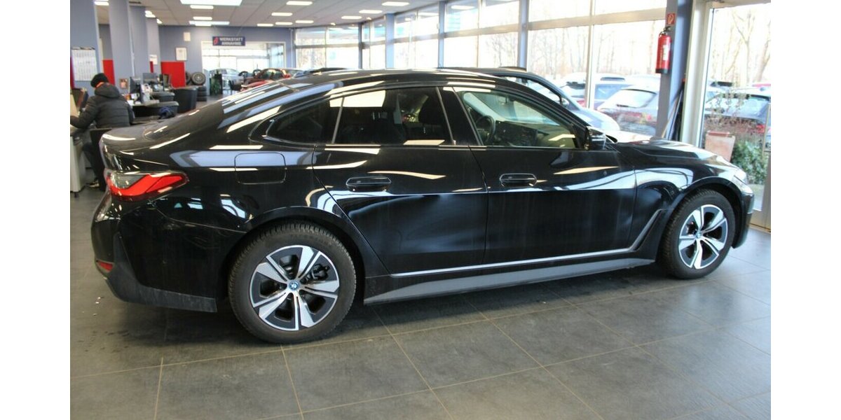 BMW i4 eDrive40 Gran Coupe 7.180 km 36.980 &euro; Euskirchen 53881