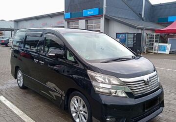 Toyota Alphard 107.300 km 16.999 &euro; Bonn 53119
