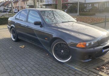BMW 523 192.000 km 4.499 &euro; Bonn 53229