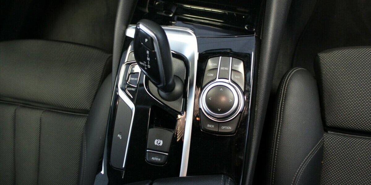 BMW 530D xDrive Touring Aut. Sport Line 129.563 km 26.980 &euro; Euskirchen 53881