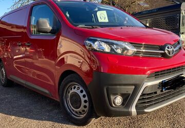 Toyota Proace (Verso) 98.000 km 18.100 &euro; Overath 51491