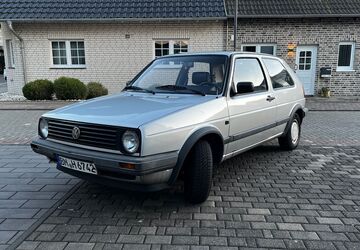 VW Golf 129.735 km 4.900 &euro; Köln 51105