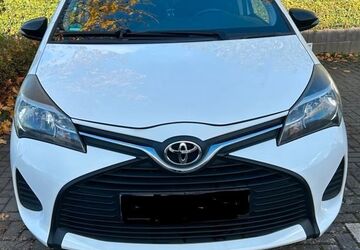 Toyota Yaris 128.800 km 6.890 &euro; Sankt Augustin 53757