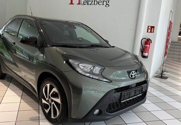 Toyota Aygo (X) 30.590 km 14.490 &euro; Siegburg 53721