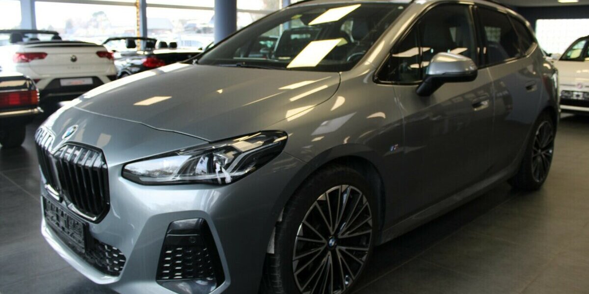 BMW 218d Active Tourer Aut. - M SPORT - Leder - Panora 53.725 km 28.980 &euro; Euskirchen 53881