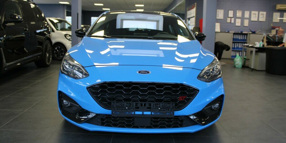 Ford Focus 2.3 EcoBoost ST Edition - 1. Hand - 97.428 km 21.980 &euro; Euskirchen 53881