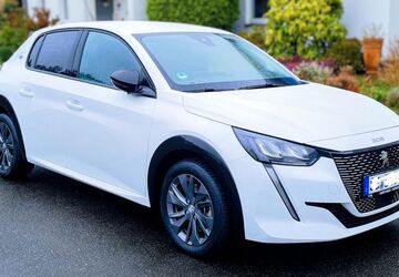 Peugeot e-208 38.935 km 14.750 &euro; Köln 50769
