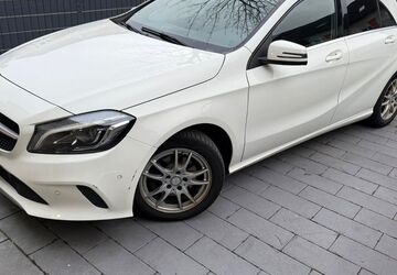 Mercedes-Benz A 180 227.000 km 9.800 &euro; Köln 51109