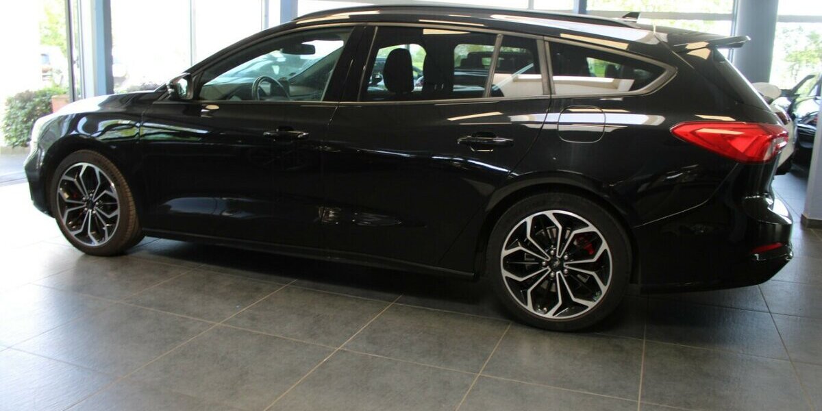 Ford Focus Turnier 1.5 EcoBlue St-Line X 155.940 km 12.980 &euro; Euskirchen 53881