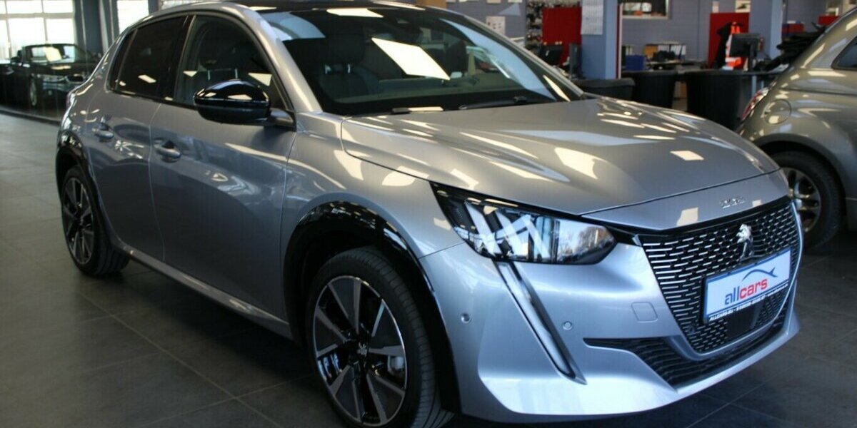 Peugeot 208 Elektromotor 136 GT 40.865 km 18.980 &euro; Euskirchen 53881