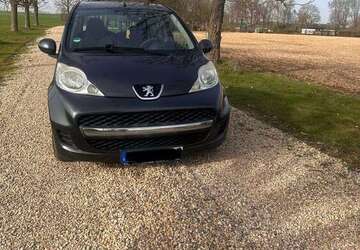 Peugeot 107 92.151 km 2.999 &euro; Euskirchen 53881