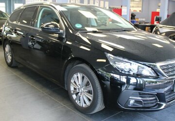 Peugeot 308 SW PureTech 130 GPF Allure 33.490 km 14.980 &euro; Euskirchen 53881
