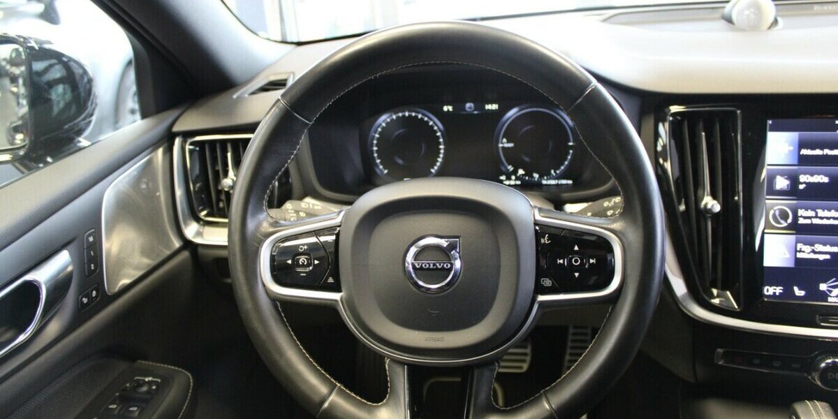 Volvo V60 T6 AWD Recharge Geartronic RDesign 97.900 km 25.980 &euro; Euskirchen 53881