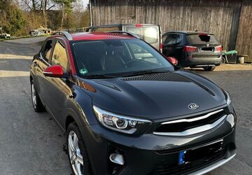 Kia Stonic 69.000 km 14.700 &euro; Overath 51491
