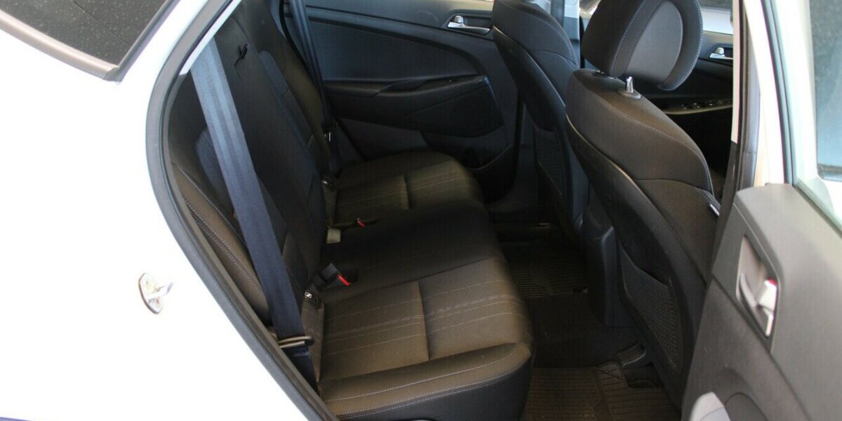 Hyundai Tucson Blue 1.6 GDI 2WD - Navi - 111.482 km 12.980 &euro; Euskirchen 53881