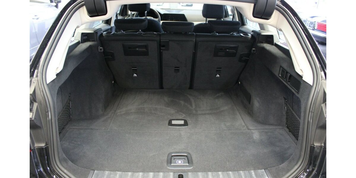 BMW 318 318d Touring Aut. Advantage 97.827 km 22.980 &euro; Euskirchen 53881