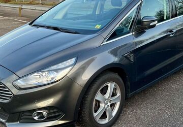 Ford S-Max 105.000 km 17.100 &euro; Köln 50737
