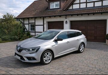 Renault Megane 38.235 km 11.800 &euro; Bergisch Gladbach 51429
